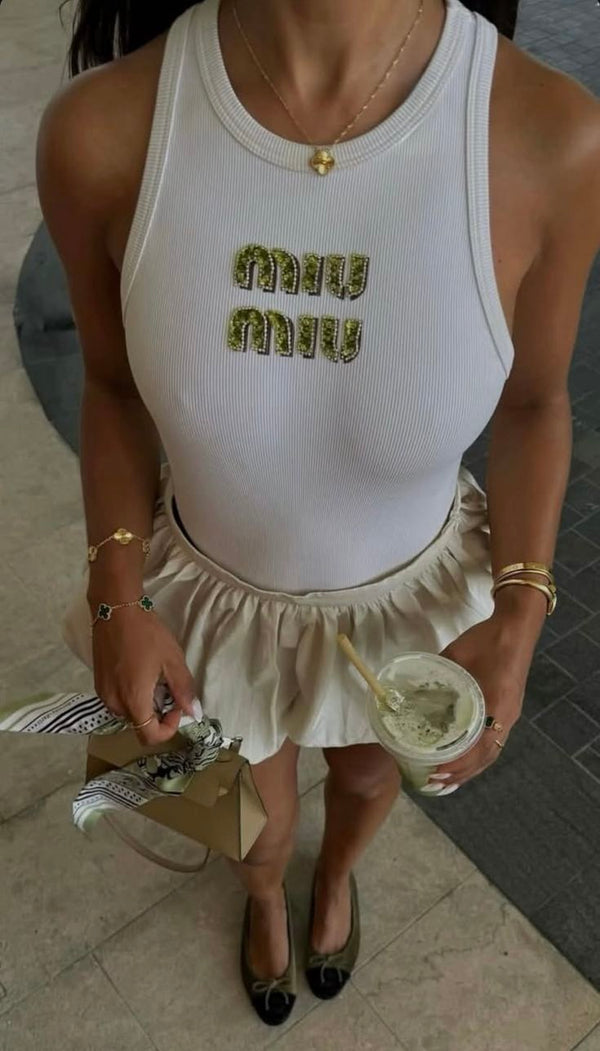 WOMENSWEAR